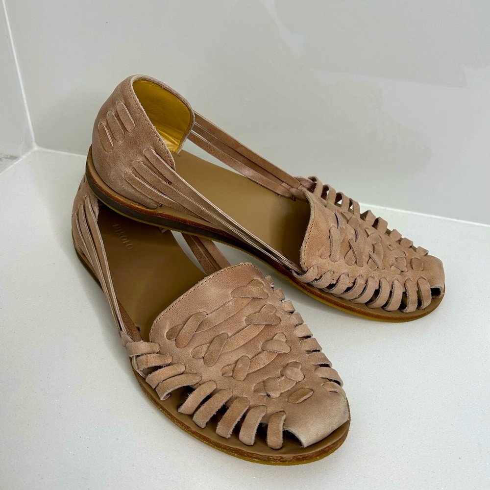Nisolo Women's Tan Huarache Sandals - Picture 4 of 10